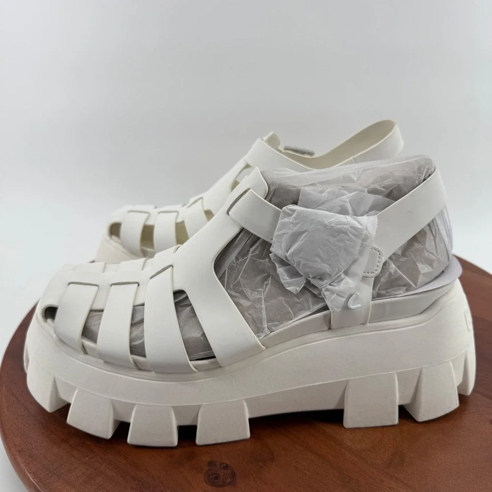 Circus NY Alyson Fisherman Platform Sandals White Lug Sole Buckle Women 9 NIB